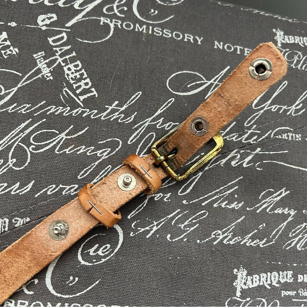 Genuine Leather Hand-carved Belt - Picture 6 of 7